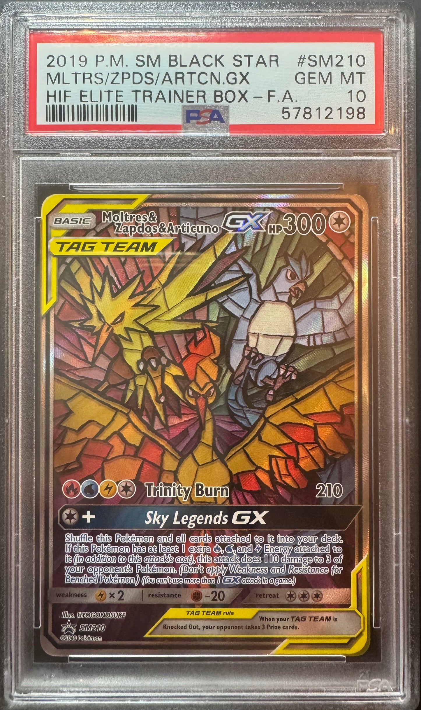 PSA 10 Moltres & Zapdos & Articuno GX - SM210